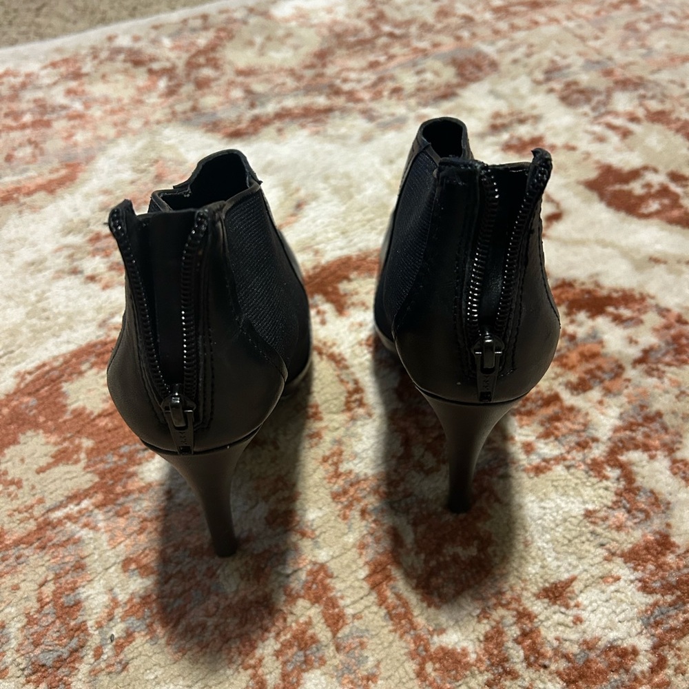 Jessica Simpson Black Heeled Boots - Picture 5 of 5